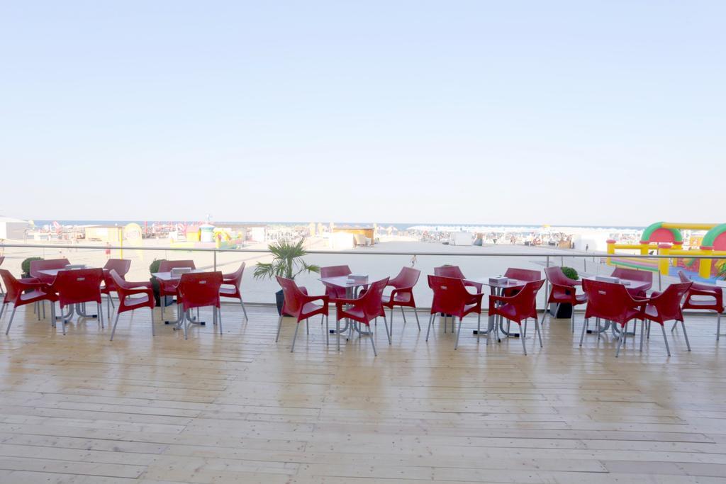 Savoy Hotel Mamaia Exterior photo