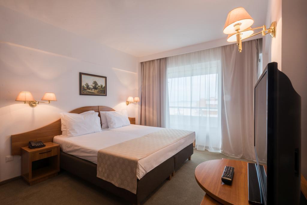 Savoy Hotel Mamaia Exterior photo