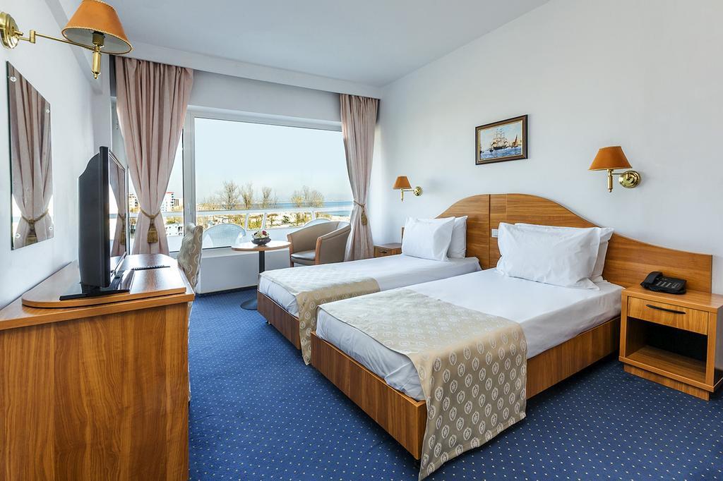 Savoy Hotel Mamaia Exterior photo